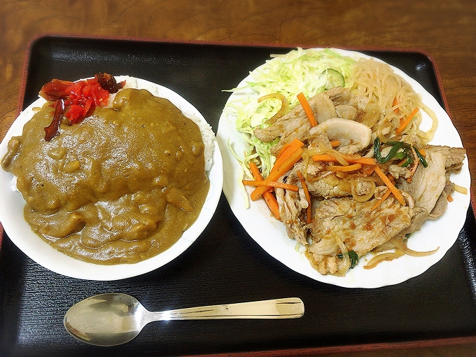 かもだ　川越市、野菜炒め、豚肉のきのこ炒め定食大盛りご飯
