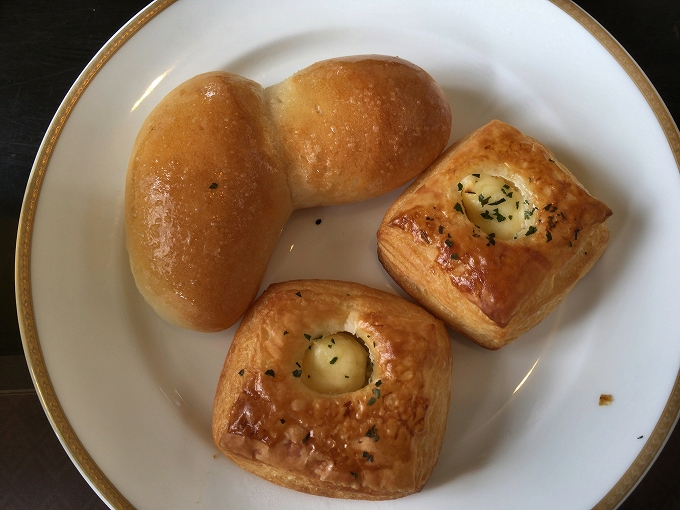 【焼きたて】サンマルク　パン食べ放題付きランチ９９０円