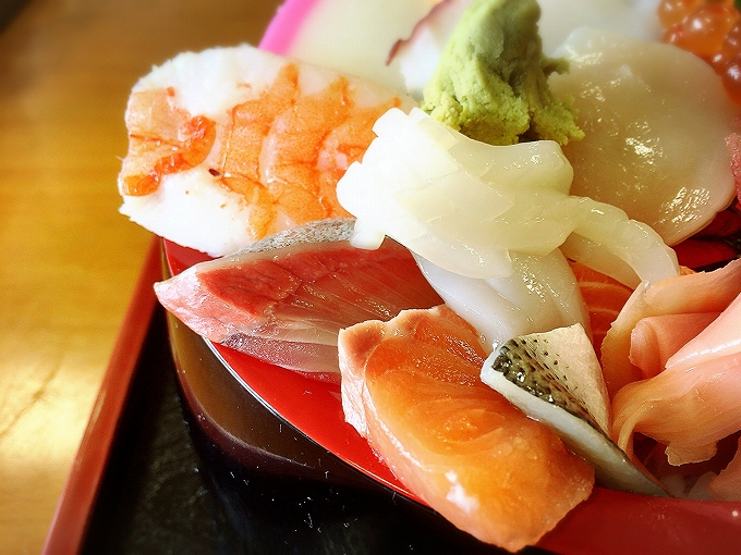 【食堂風】ご馳走Dokoroかねはち　鴻巣市　川幅丼と海鮮どんぶりに注目