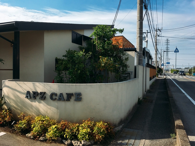 エーピージーカフェ　群馬県高崎市　フワフワチーズパンケーキブルーベリーソース添え