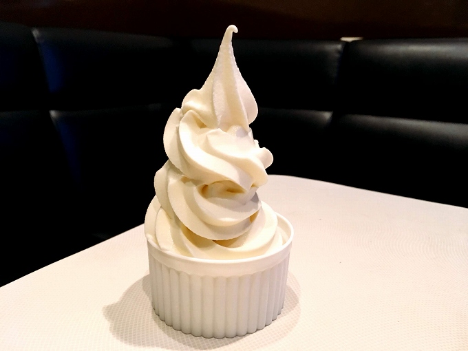 ジョイサウンド　ソフトクリーム食べ放題付きドリンクバー☆３０分２２０円でぶどうとバニラ味