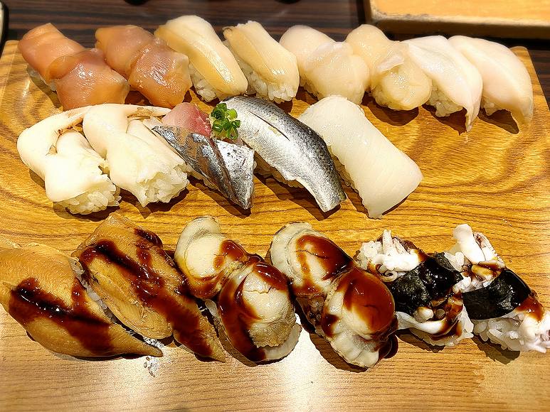 【120分】雛鮨 高級寿司食べ放題3990円ウニやイクラなどネタを実食紹介【茶碗蒸し付き】