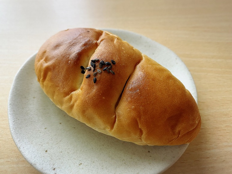 【駅チカ】オハナ 戸田公園店 塩パンや毎日60種類以上の焼きたてパンを販売
