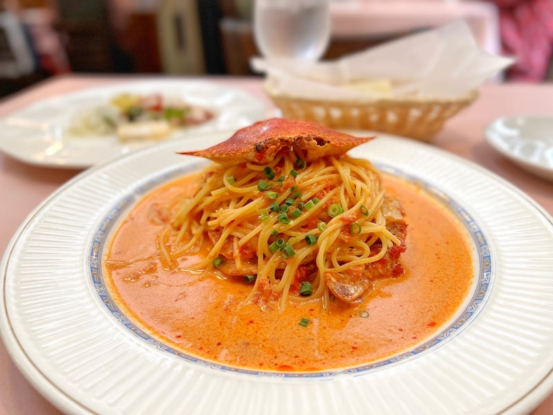 20年越谷で愛される「地中海食堂 タベタリーノ」ワタリガニのパスタランチコースが豪華すぎた。