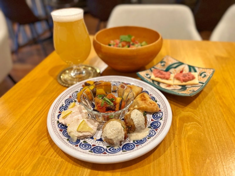 与野駅「ホップとリップ」タジン鍋が旨い！モロッコ料理とクラフトビールのお店がオープンしてた。