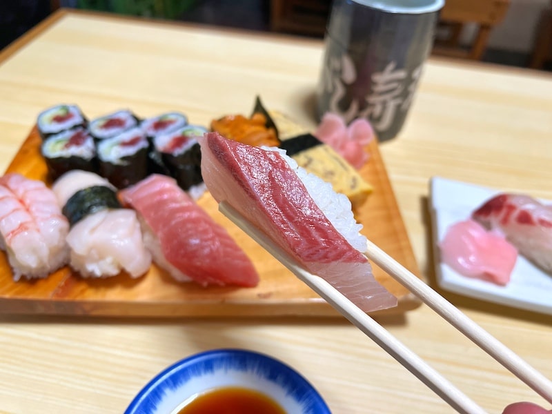 志木の町寿司「魚がし寿司」ネタが大きい！ホタテや甘エビが旨い特上寿司を食べてきた