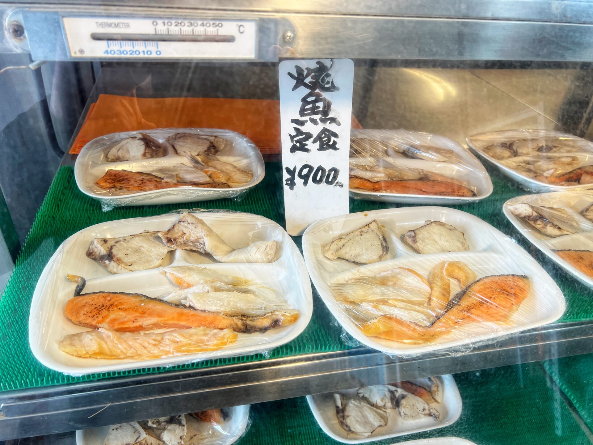 所沢市「定食や澄川」穴場ランチ！海鮮丼のネタが新鮮すぎる海なし県埼玉の市場内食堂