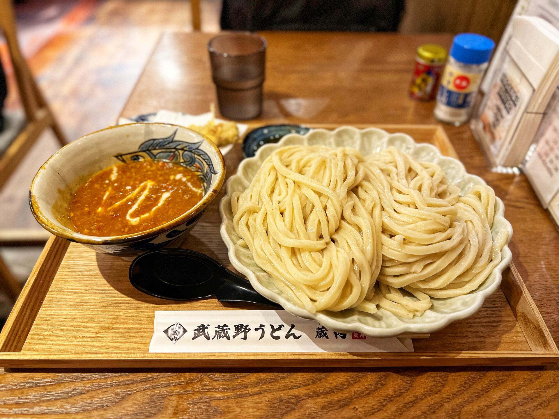 朝霞市「武蔵野うどん蔵内」武蔵野うどんの人気店で牛タンアジアン肉汁うどんを初実食！