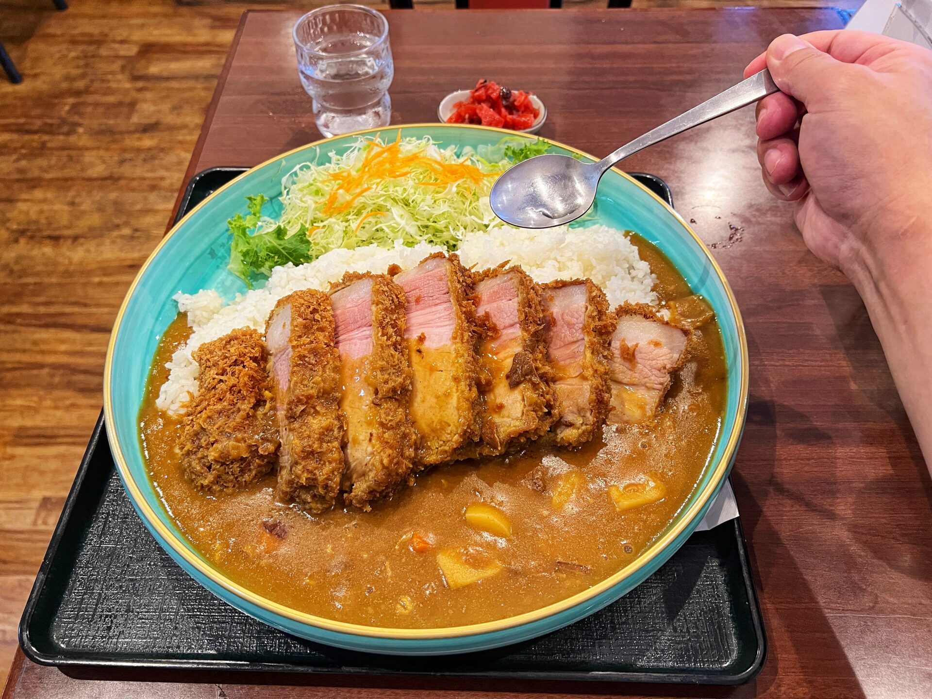 川越市「とんかつハウス」最大量450gの極厚肉がのった超特盛り爆盛りカツカレー