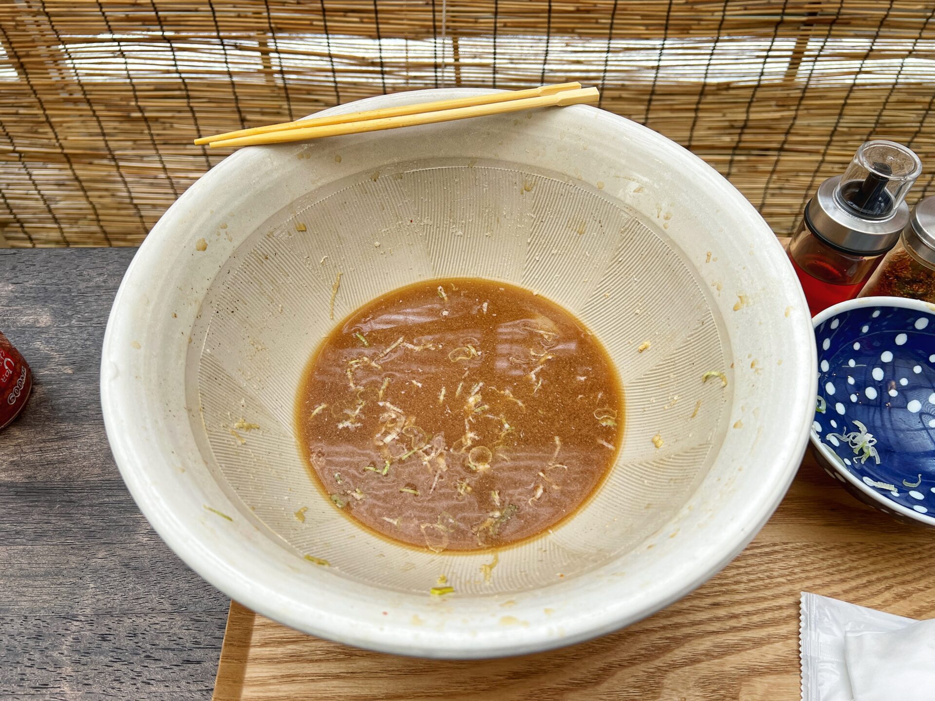 越谷市「武蔵野うどん 越ヶ家」麺増し2kgの豪快な豚ぶっかけうどん！夏に食べたい一杯