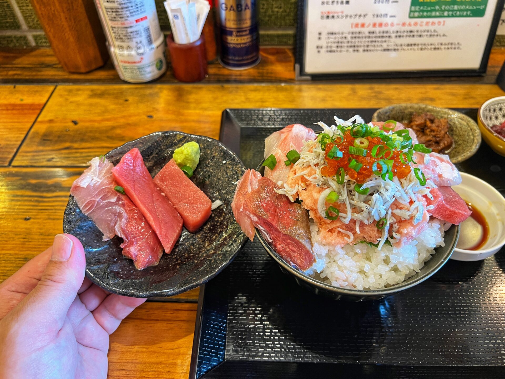 入間市「武蔵野麦穂」豪快な海鮮丼ランチと絶品ラーメンで2度優勝できる神店