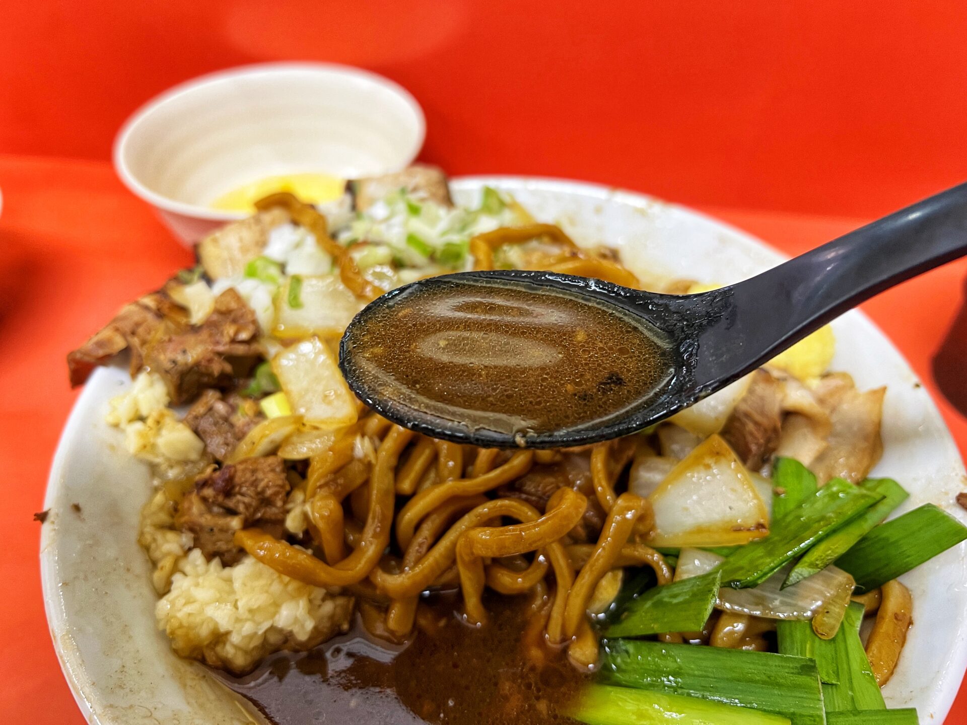 草加市「らー麺 ぶたのジョー。」昼間は二郎系！夜のスタ満系を肉ましで食べてきた