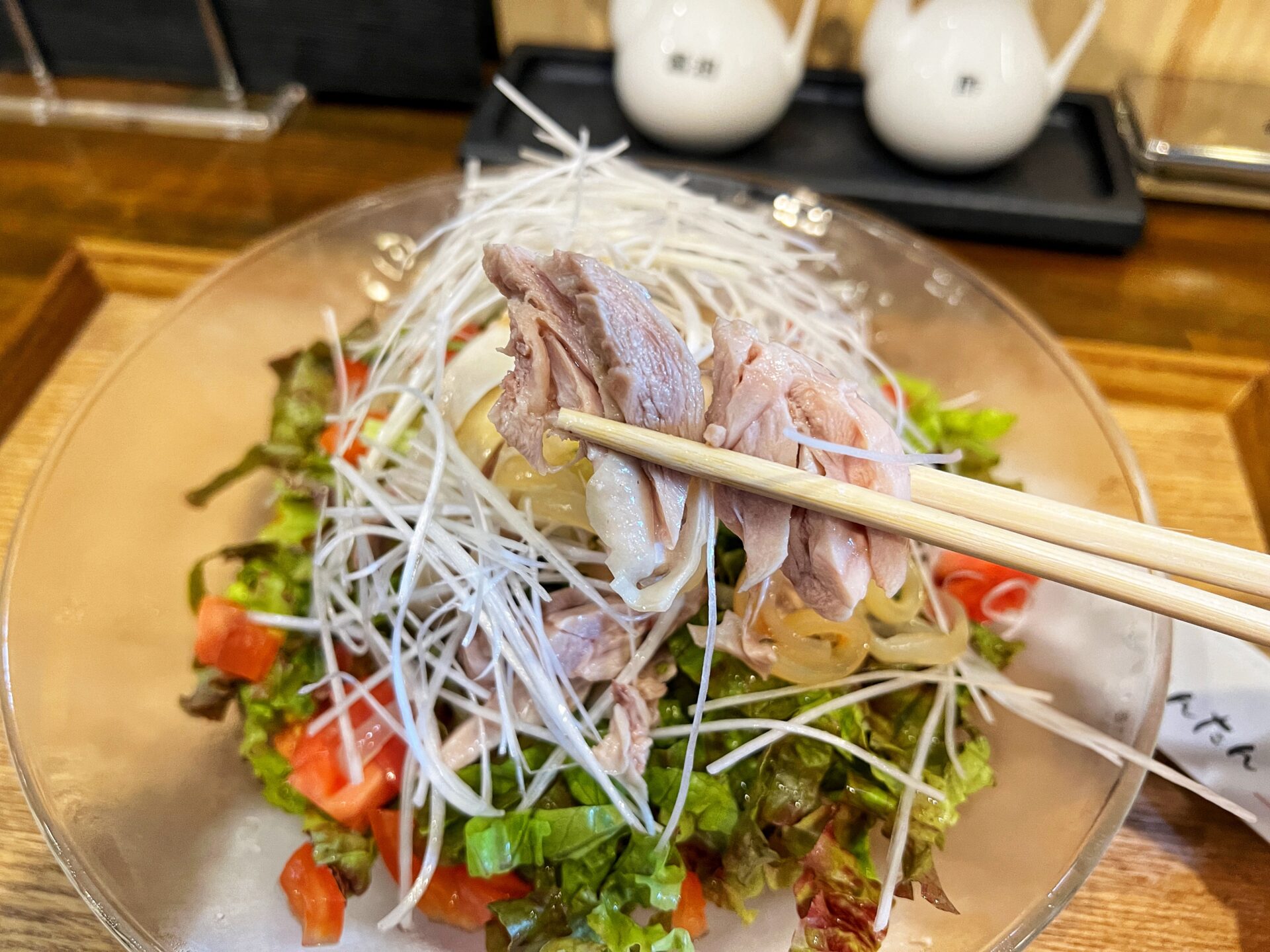 川越市「中華厨房 虎視たんたん」夏限定の冷やし棒々鶏冷麺は暑い日のランチにおすすめ