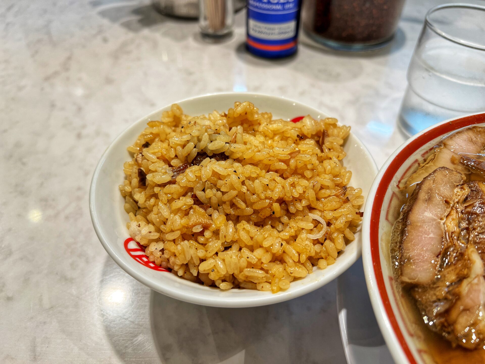 さいたま市「田中そば店 大宮別所店」これはズルい…麺が見えないほど焼豚がすごい肉そば