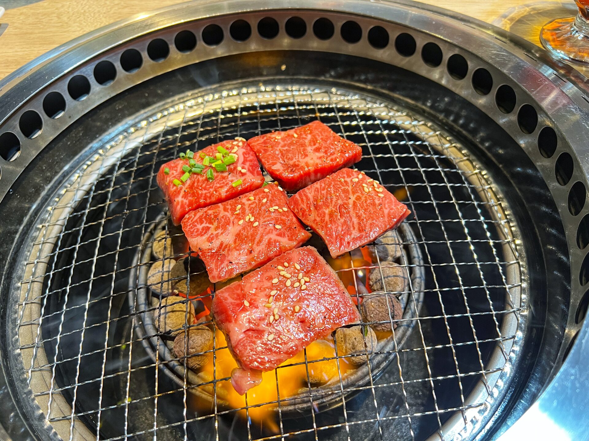 川口市「個室焼肉 牛ノ里 西川口店」厚切り牛タンが絶品！国産黒毛和牛のご褒美焼肉