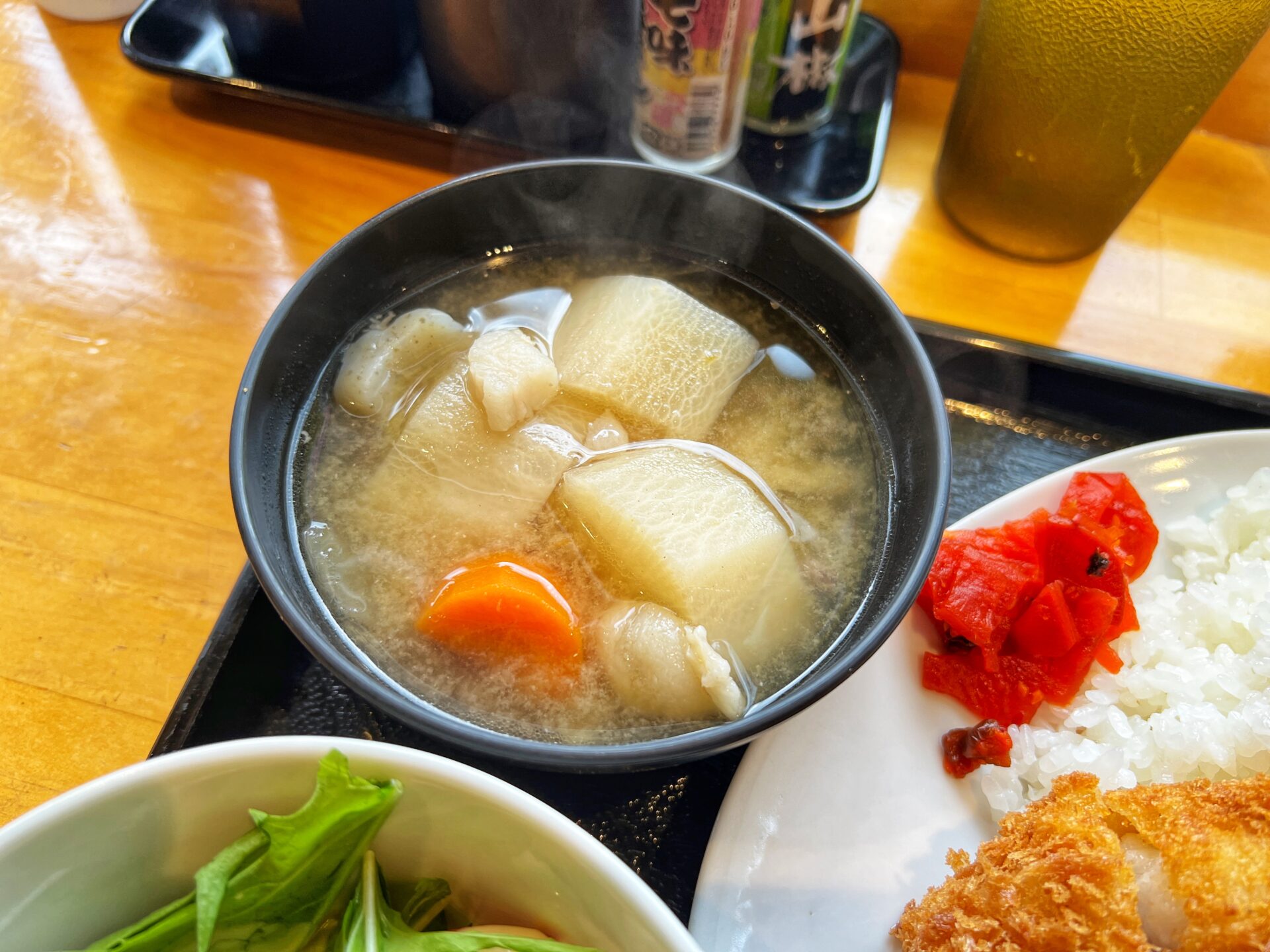 さいたま市緑区「ぶた丼とパンのお店 バン ブー」ランチは満席必至！人気店のジャンボカツカレー