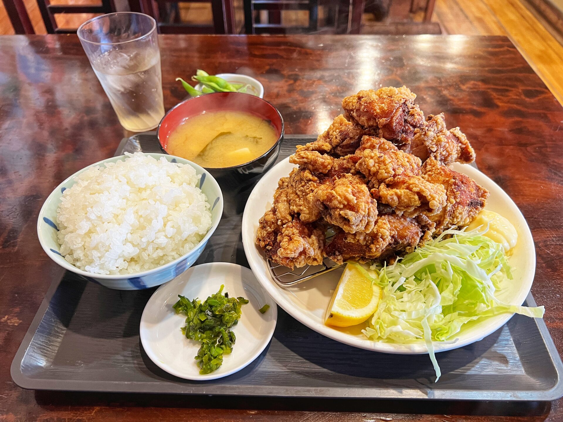 滑川町「古民家 やま小屋らーめん」から揚げ爆盛り定食！薪で炊いた銀シャリが最高です