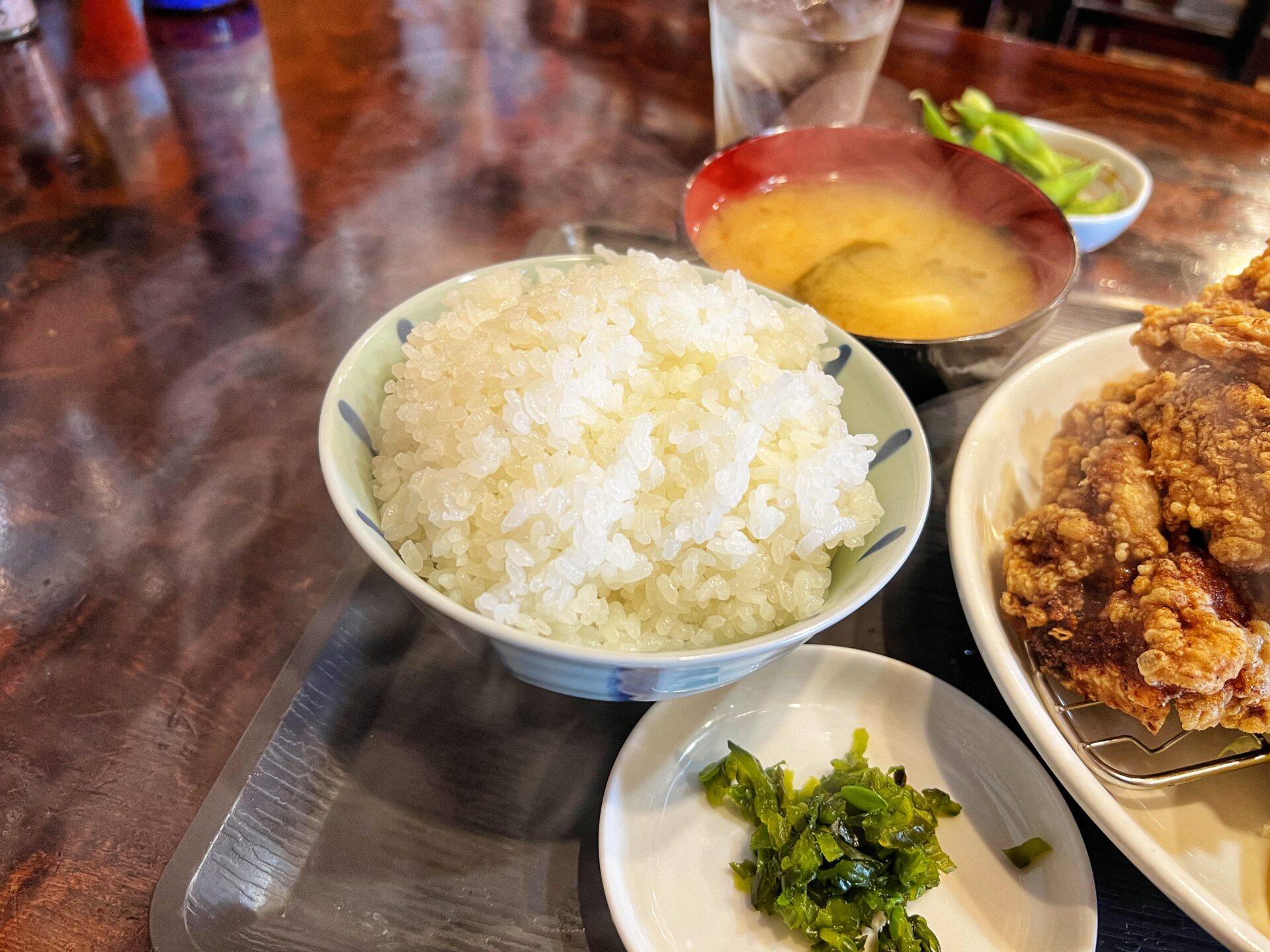 滑川町「古民家 やま小屋らーめん」から揚げ爆盛り定食！薪で炊いた銀シャリが最高です