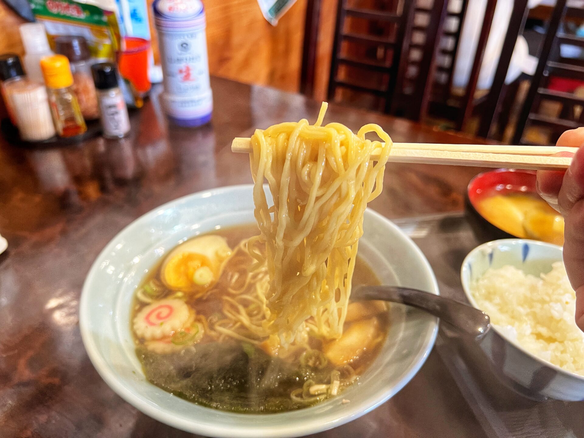 滑川町「古民家 やま小屋らーめん」から揚げ爆盛り定食！薪で炊いた銀シャリが最高です