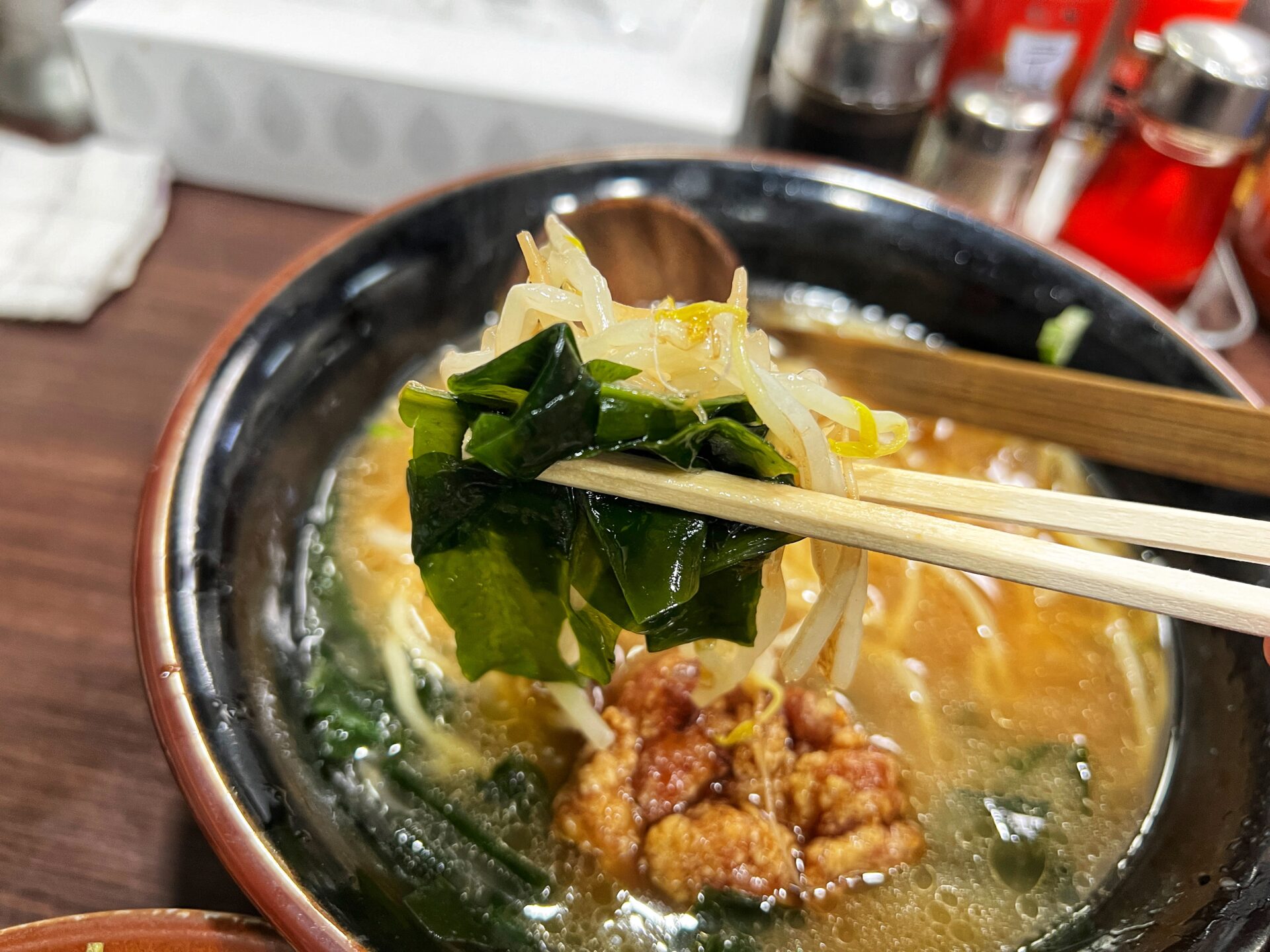 坂戸市「ラーメンショップとさっ子」ラーショなのに定食が大人気なお店のからあげラーメン