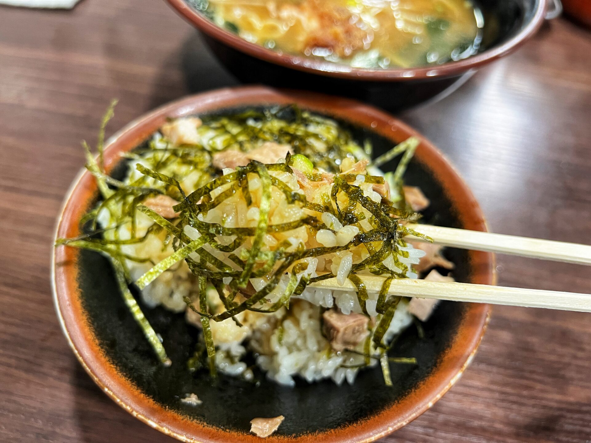 坂戸市「ラーメンショップとさっ子」ラーショなのに定食が大人気なお店のからあげラーメン