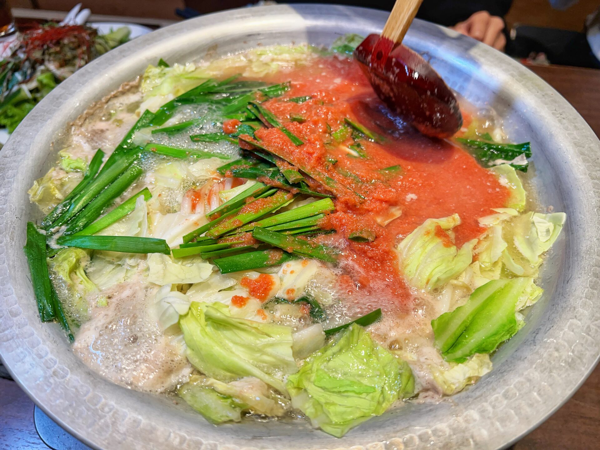 朝霞市「忍家」冬はコレ！牡蠣鍋＆巨大な明太子まるごと和牛もつ鍋と出汁巻きいくら重