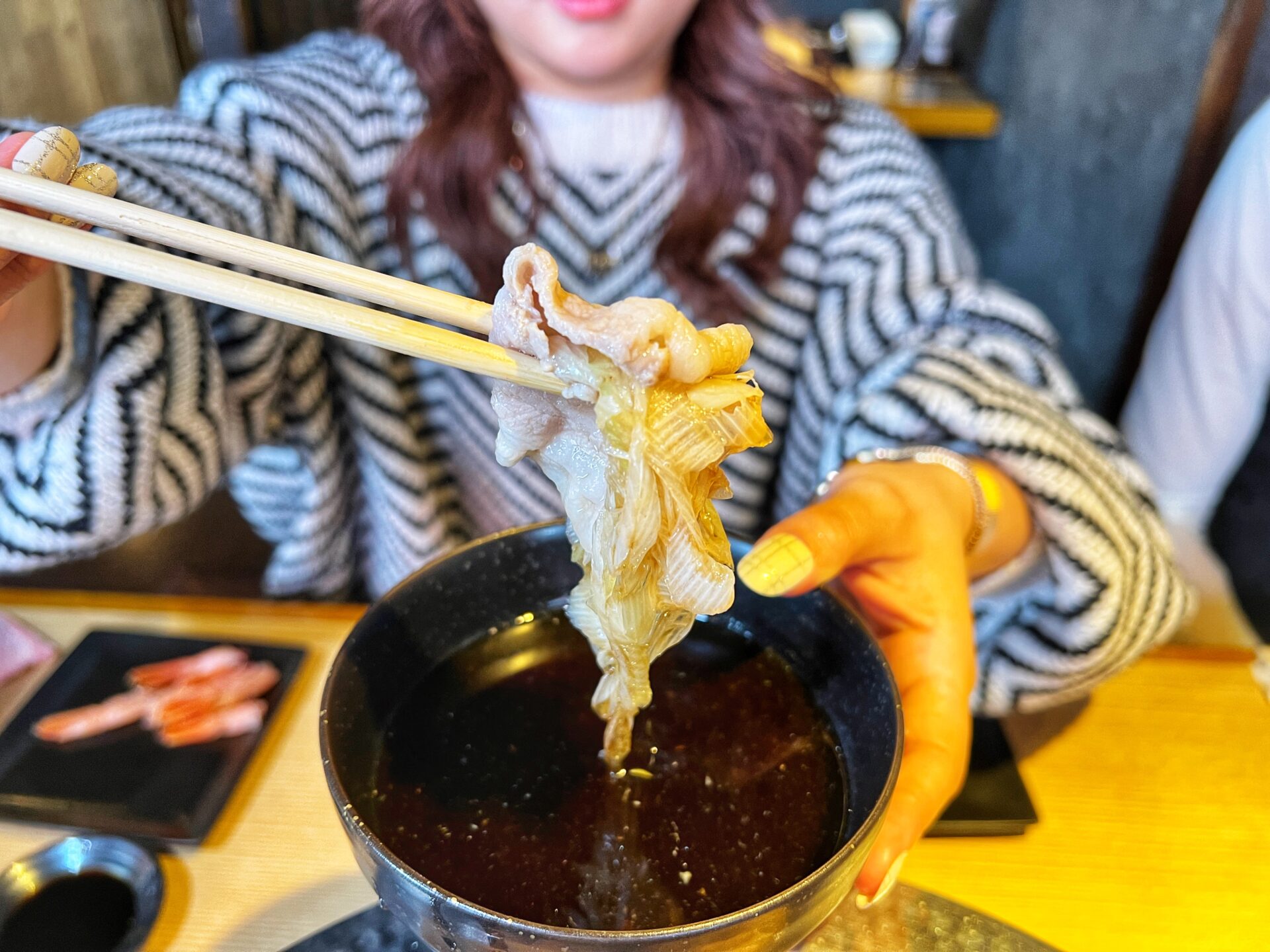 吉川市「和牛焼肉 土門」冬に食べたい！生海老と松坂ポークのしゃぶしゃぶがスタート