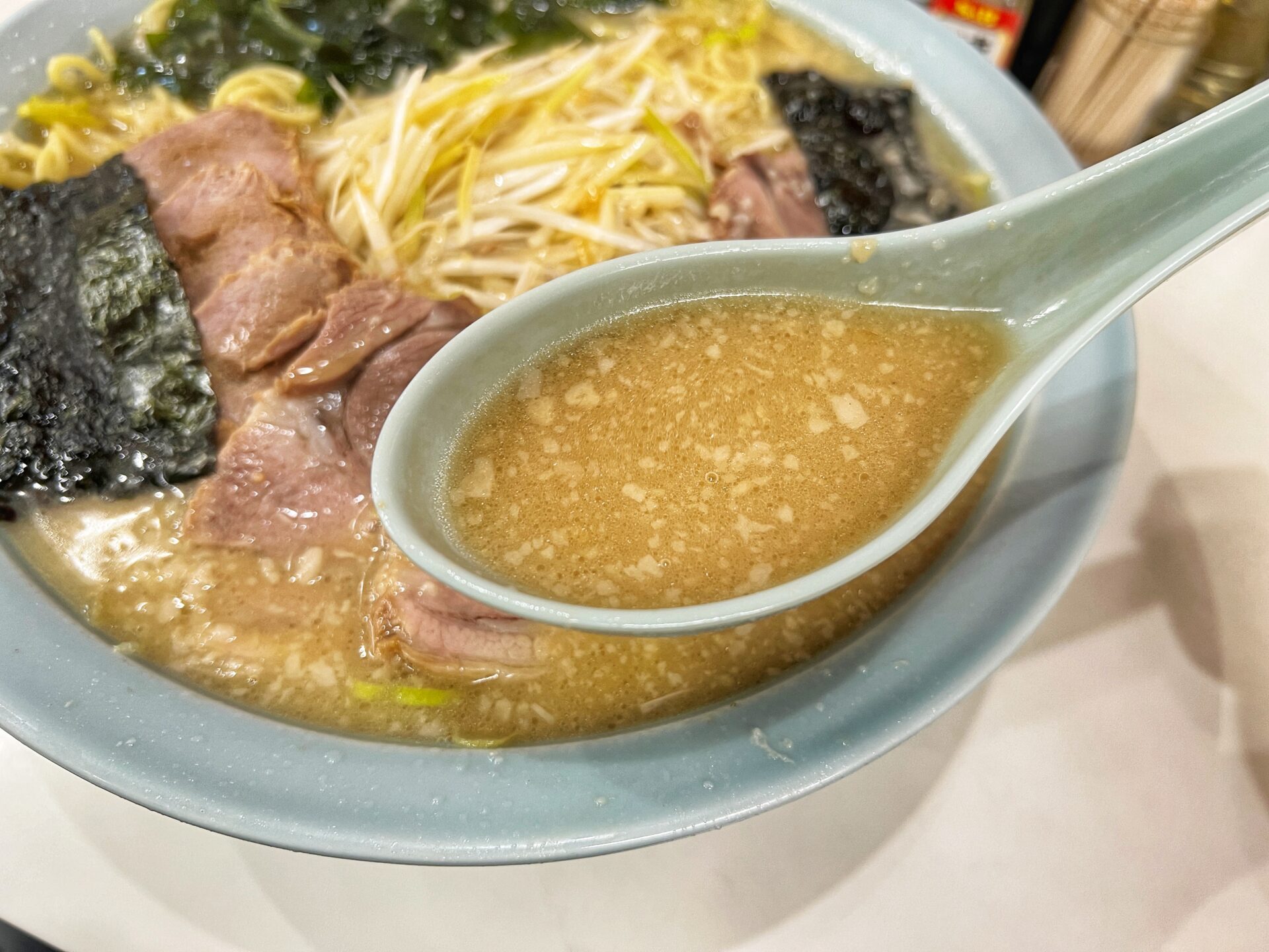 川口市「とんとんラーメン」国道122号線沿いで大人気のネギチャーシューメンを食べてきた