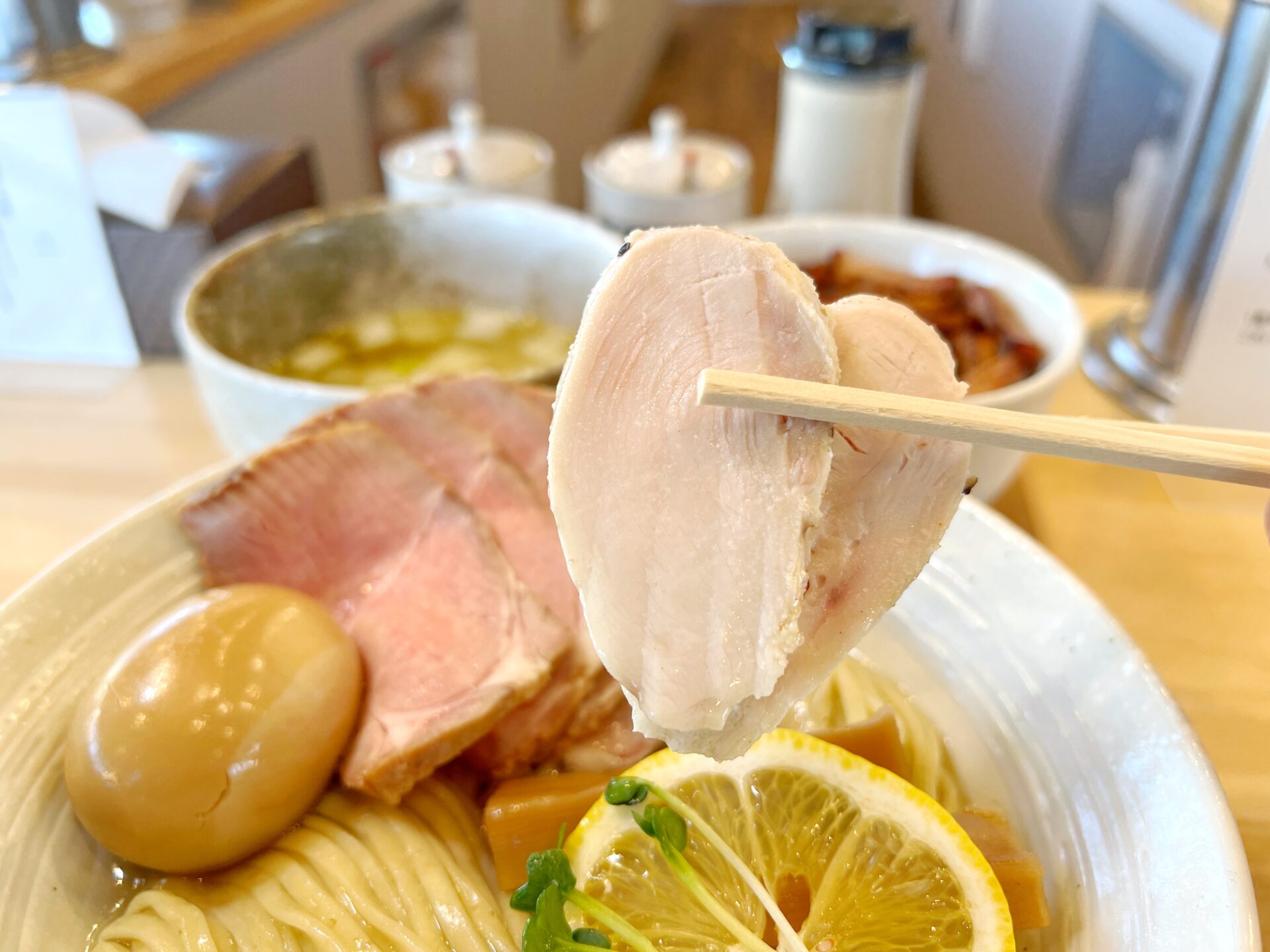 本庄市「HONJO NOODLE HOUSE」黄金スープの極上昆布水つけ麺と鶏塩らぁ麺の新店