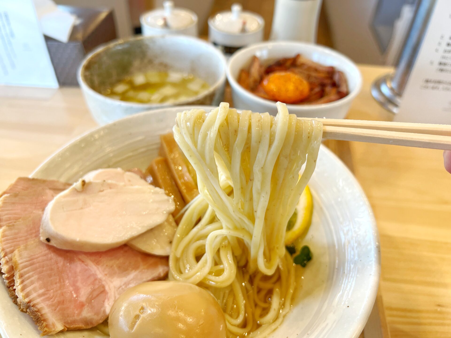 本庄市「HONJO NOODLE HOUSE」黄金スープの極上昆布水つけ麺と鶏塩らぁ麺の新店