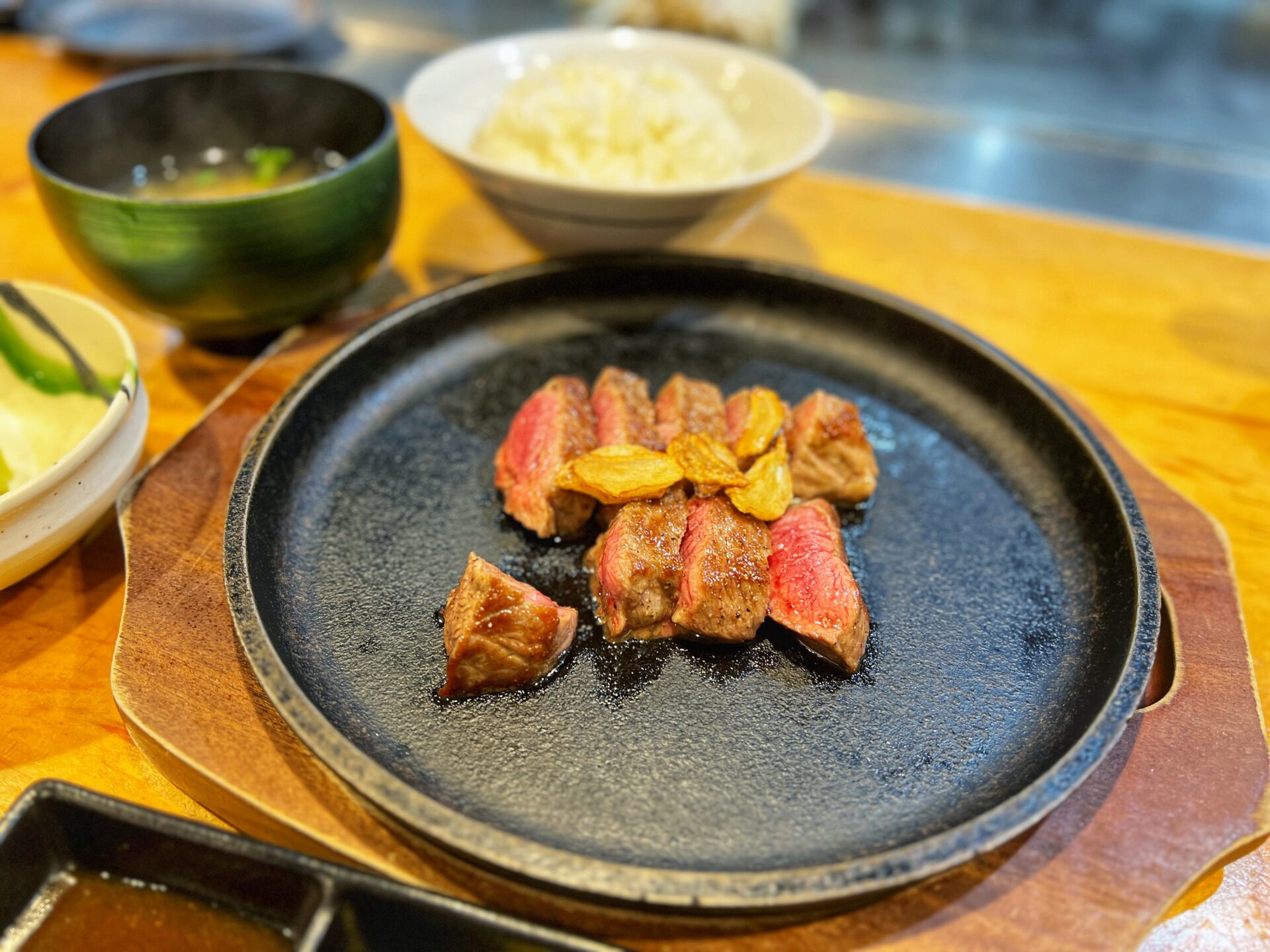 川越市「ステーキハウス磐梯2号店」駅チカ1100円コスパがすごい老舗鉄板ステーキランチ