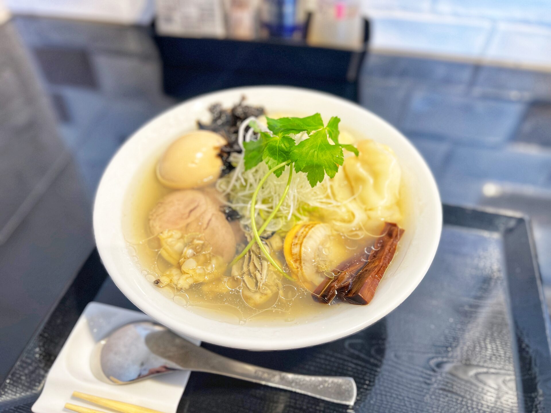 北本市「Fishmen（フィッシュメン）」牡蠣やホタテが丸ごと入った豪快鮮魚系ラーメン