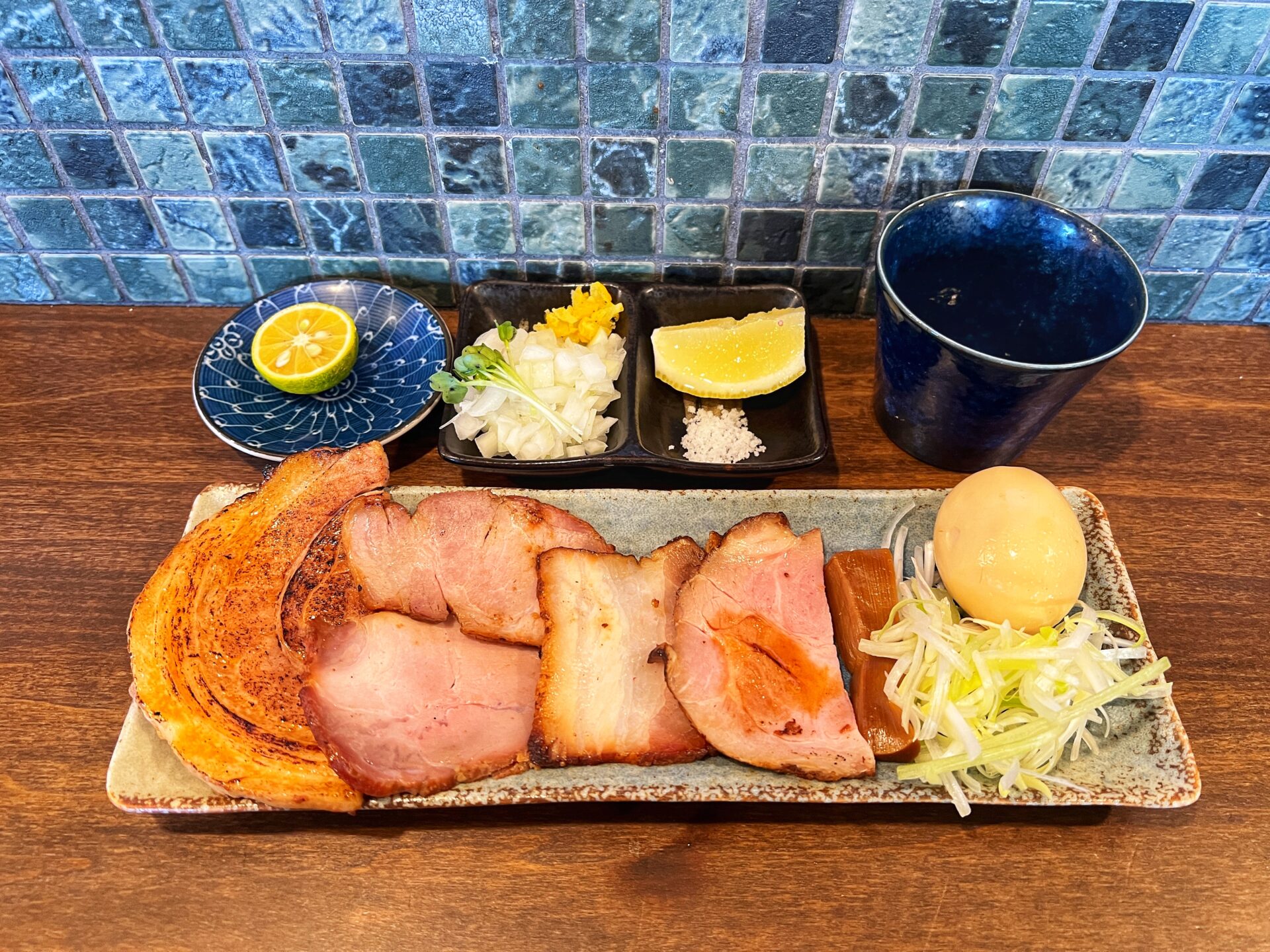 久喜市「麺屋みつば＋クローバー」自家製麺が美味すぎるチャーシューも絶品のつけ麺