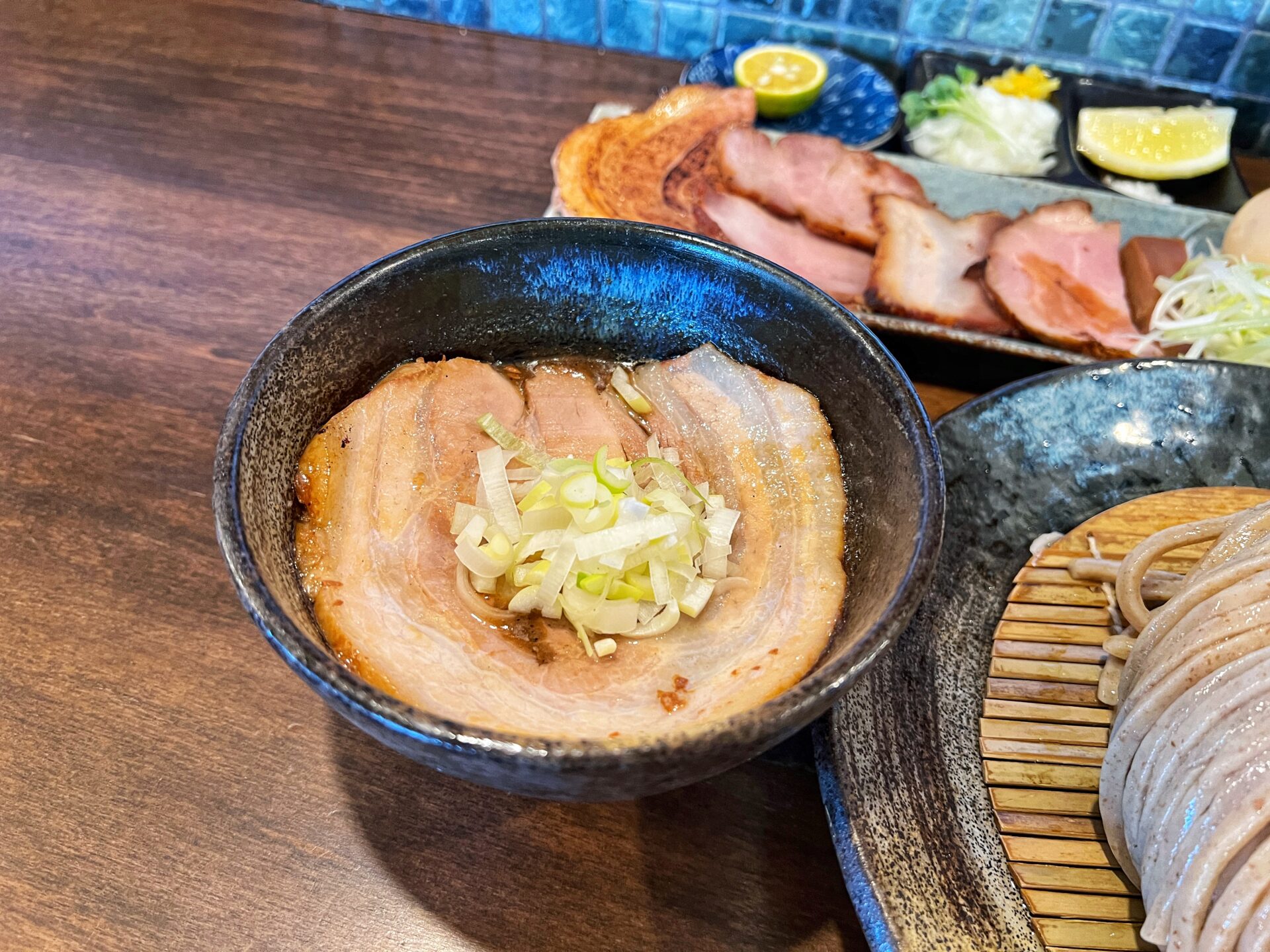 久喜市「麺屋みつば＋クローバー」自家製麺が美味すぎるチャーシューも絶品のつけ麺