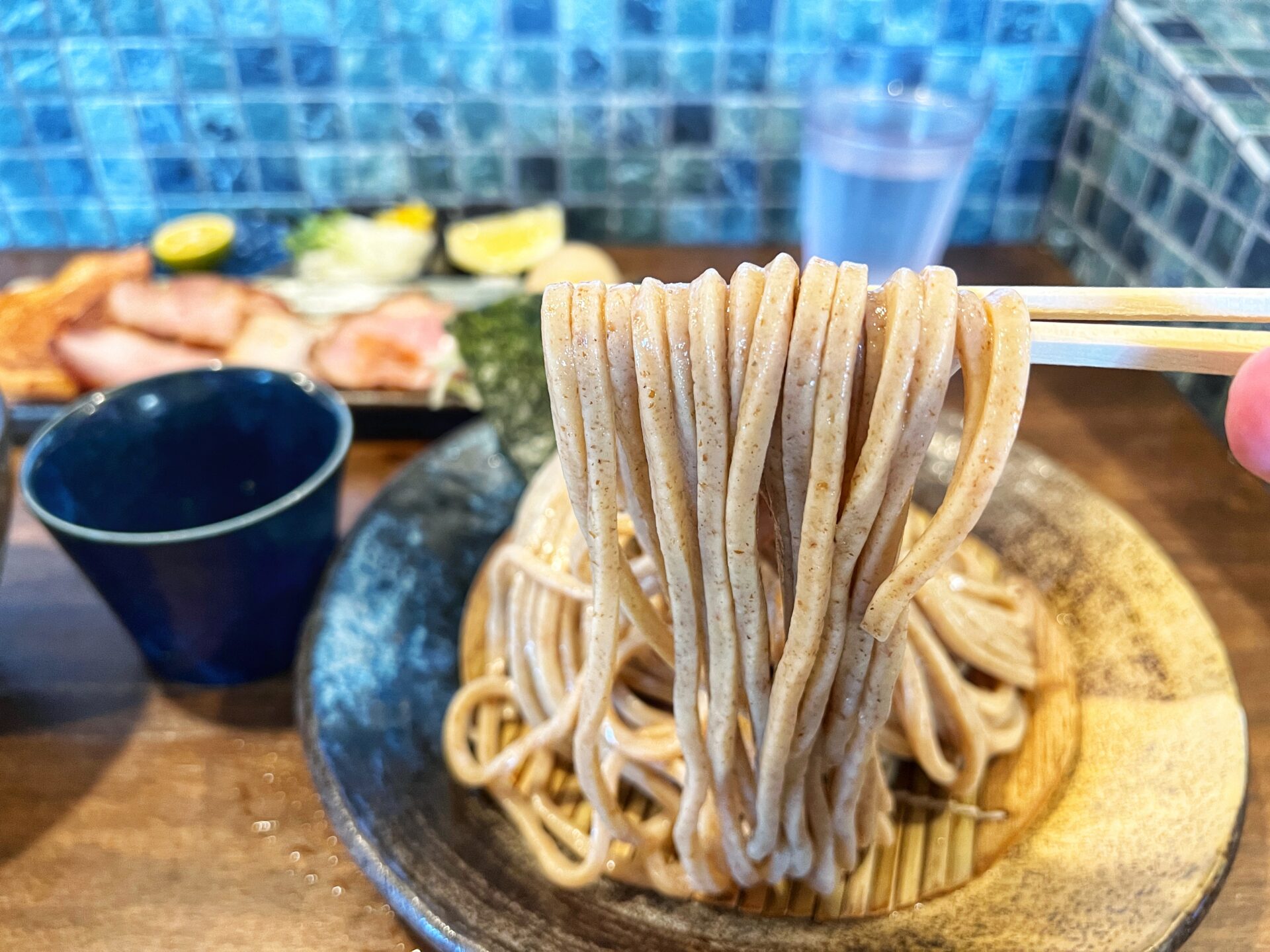 久喜市「麺屋みつば＋クローバー」自家製麺が美味すぎるチャーシューも絶品のつけ麺