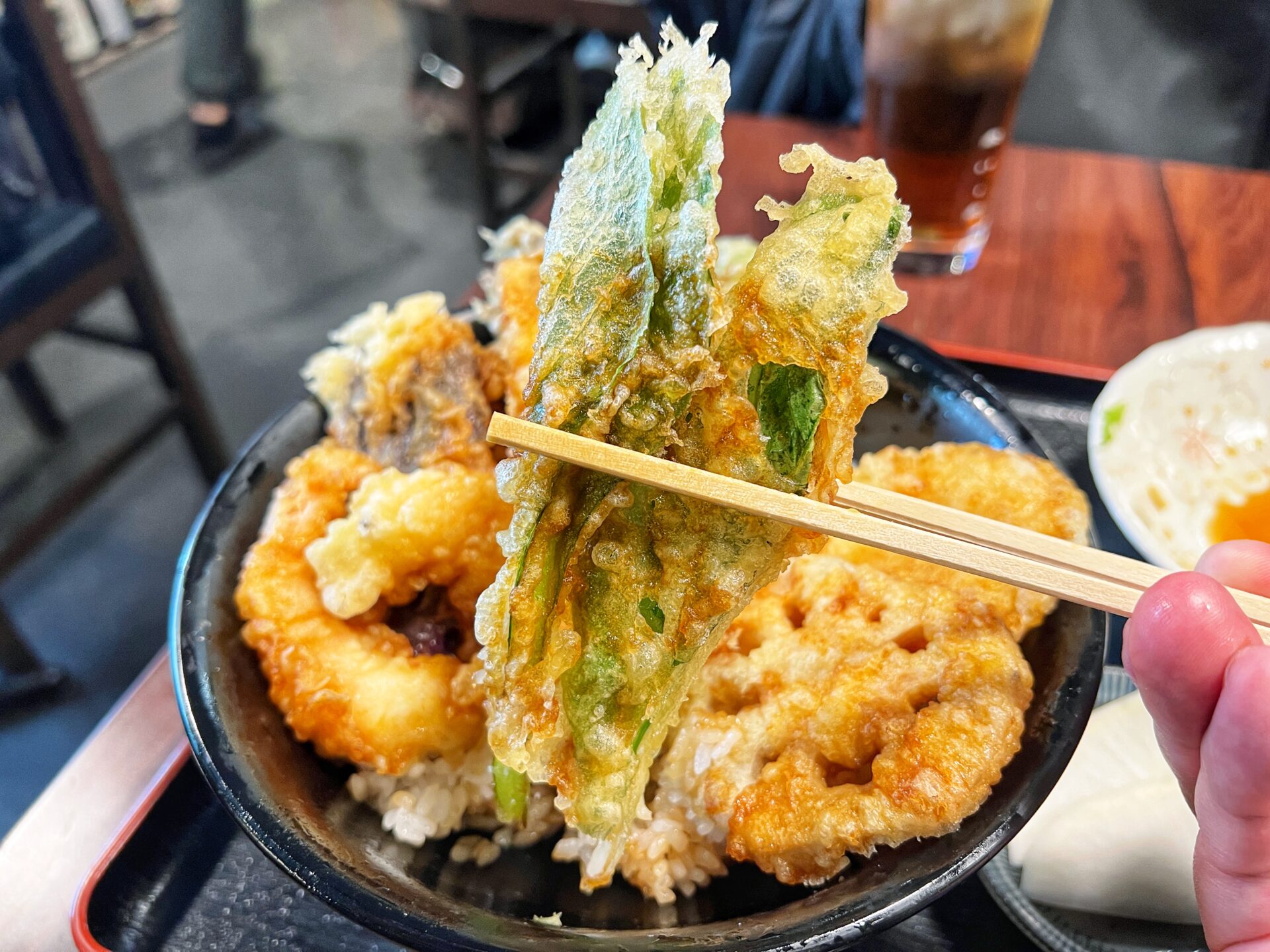 和光市「大衆酒場 朝霞 ミフネ」大人気ランチ！爆量で1000円のデカ盛り天丼定食