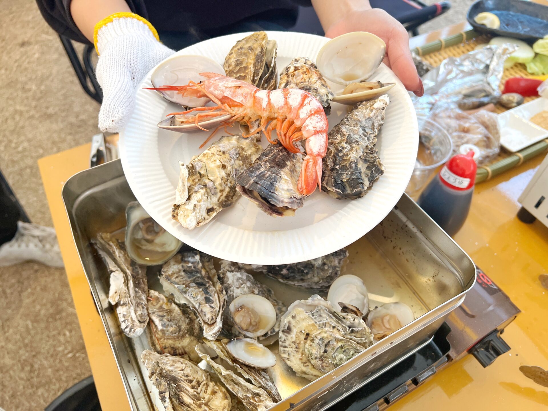 富士見市「牡蠣小屋 恵比寿丸」びん沼自然公園で新鮮な魚貝の海鮮BBQが3月末まで開催中