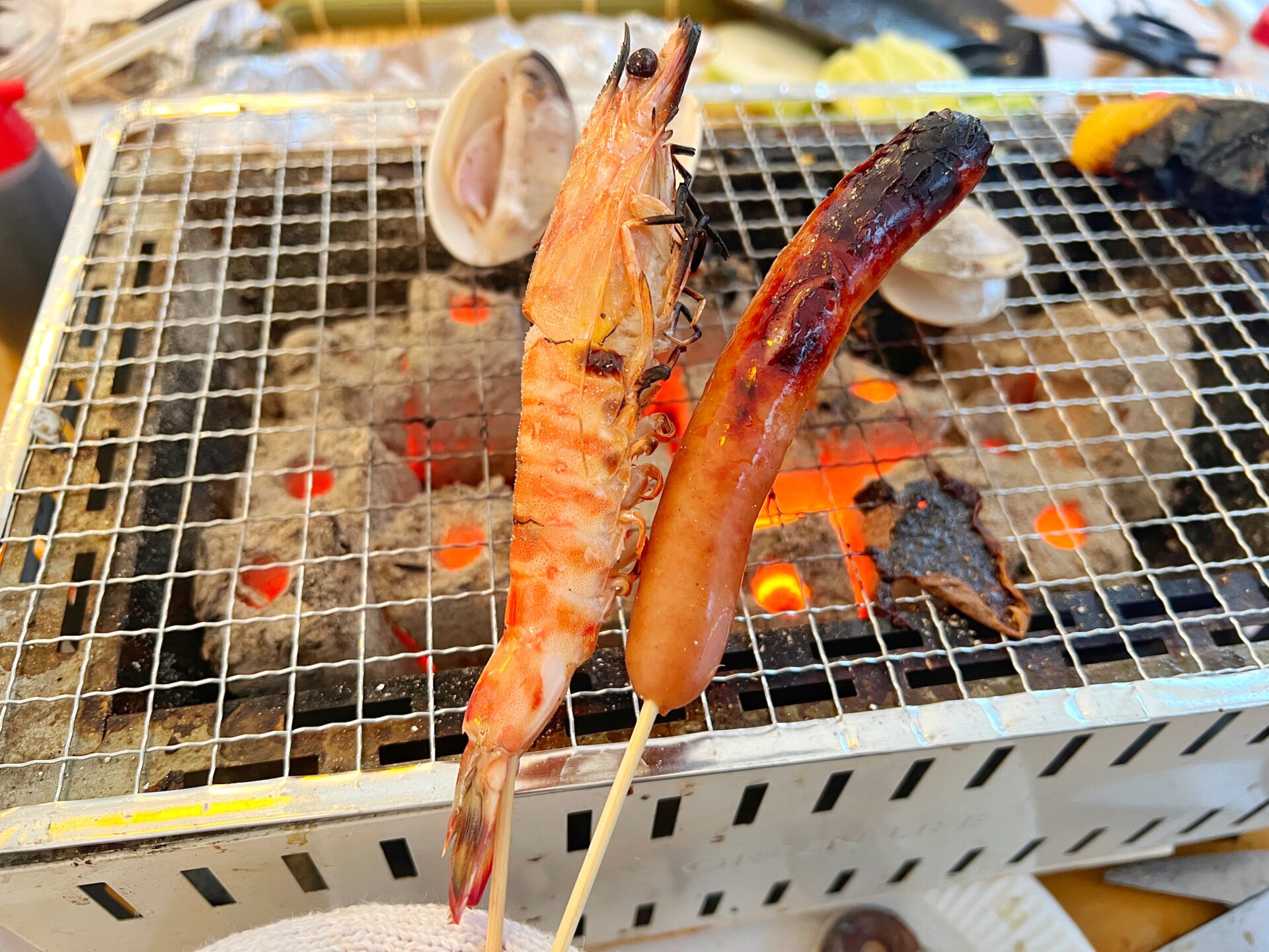 富士見市「牡蠣小屋 恵比寿丸」びん沼自然公園で新鮮な魚貝の海鮮BBQが3月末まで開催中