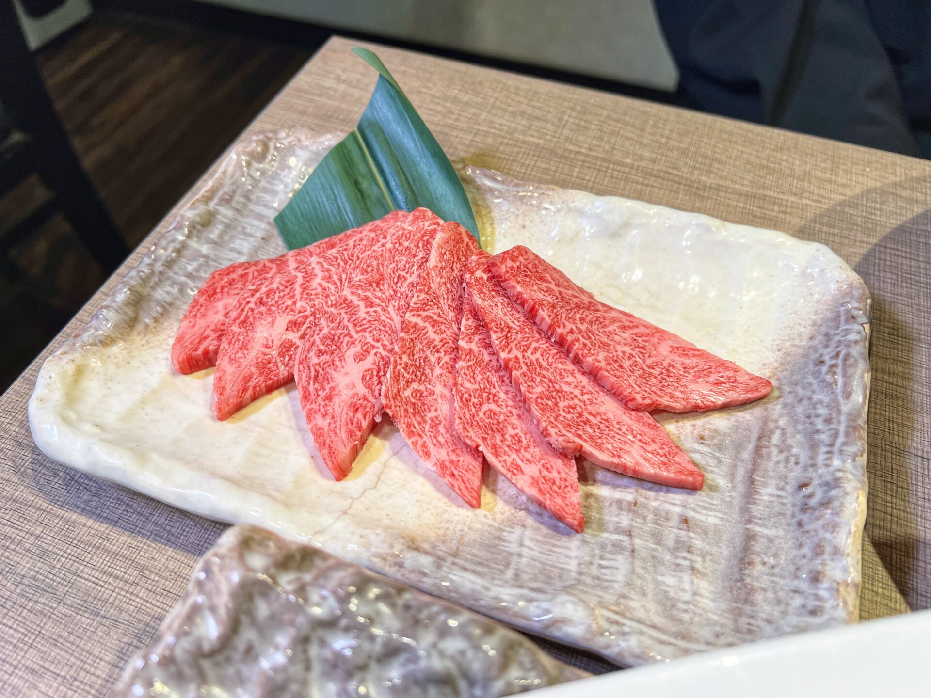 草加市「炭火焼肉 和 松原団地店」生タンの極厚牛タンと和牛の大トロで贅沢焼肉