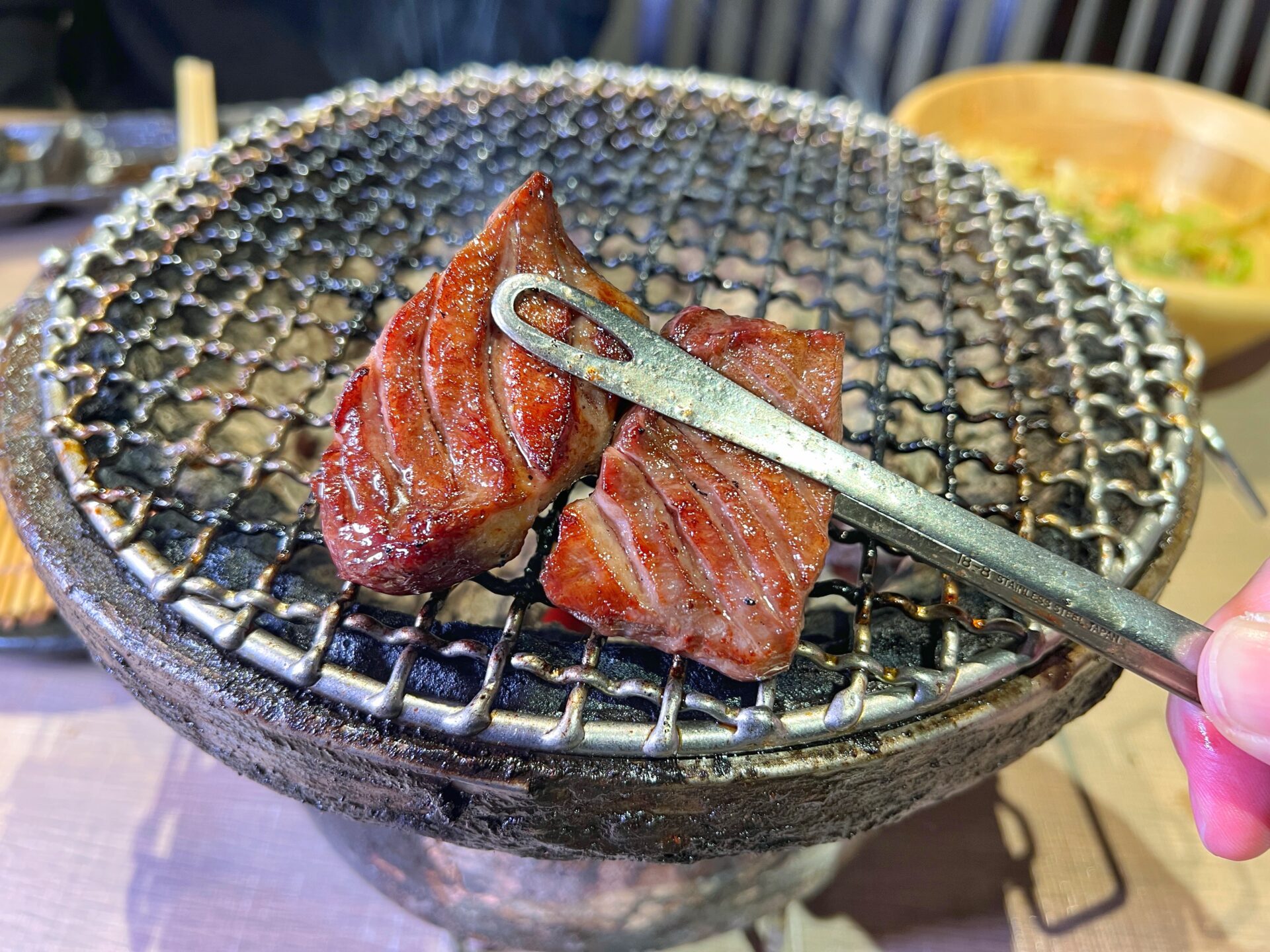 草加市「炭火焼肉 和 松原団地店」生タンの極厚牛タンと和牛の大トロで贅沢焼肉