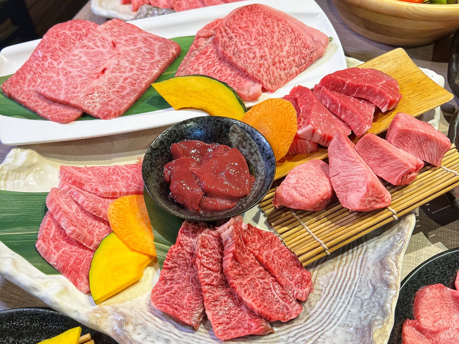 草加市「炭火焼肉 和 松原団地店」生タンの極厚牛タンと和牛の大トロで贅沢焼肉