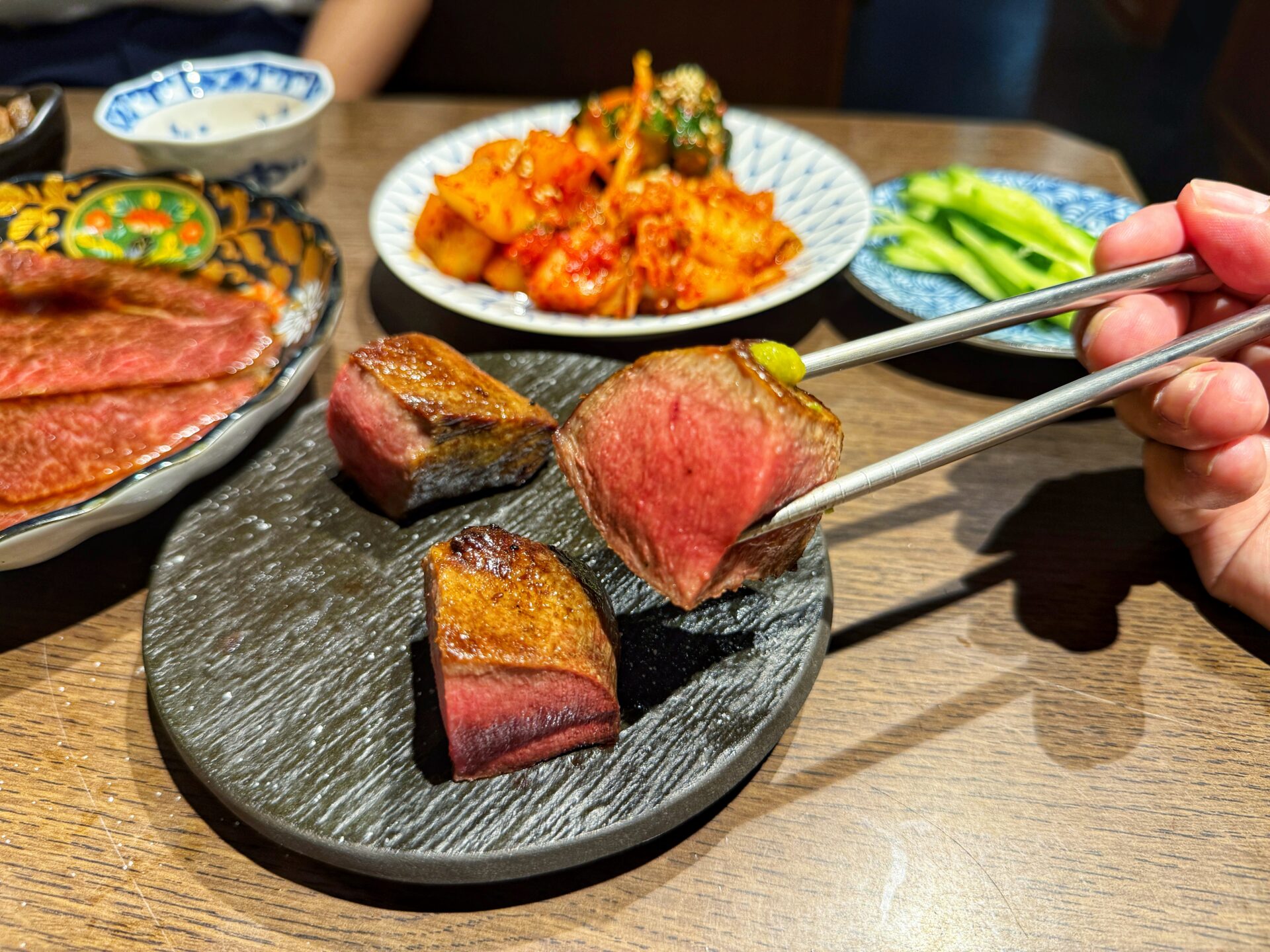 川越市「焼肉ホルモンシンラ」川越駅前に厚切りタンとホルモン焼肉の新店が爆誕