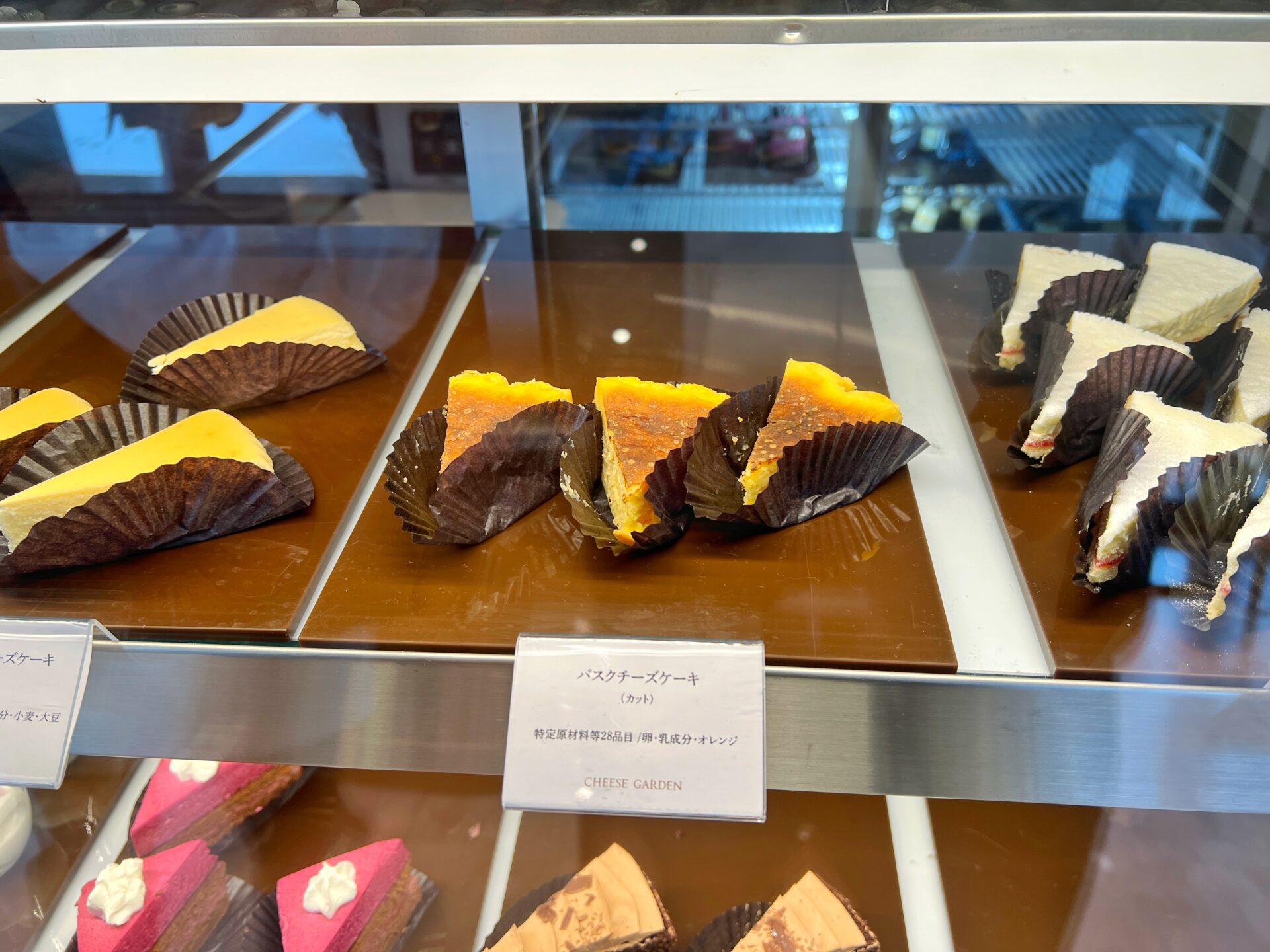 所沢市「チーズガーデン エミテラス所沢店」御用邸チーズケーキと10種類以上のスイーツ食べ放題