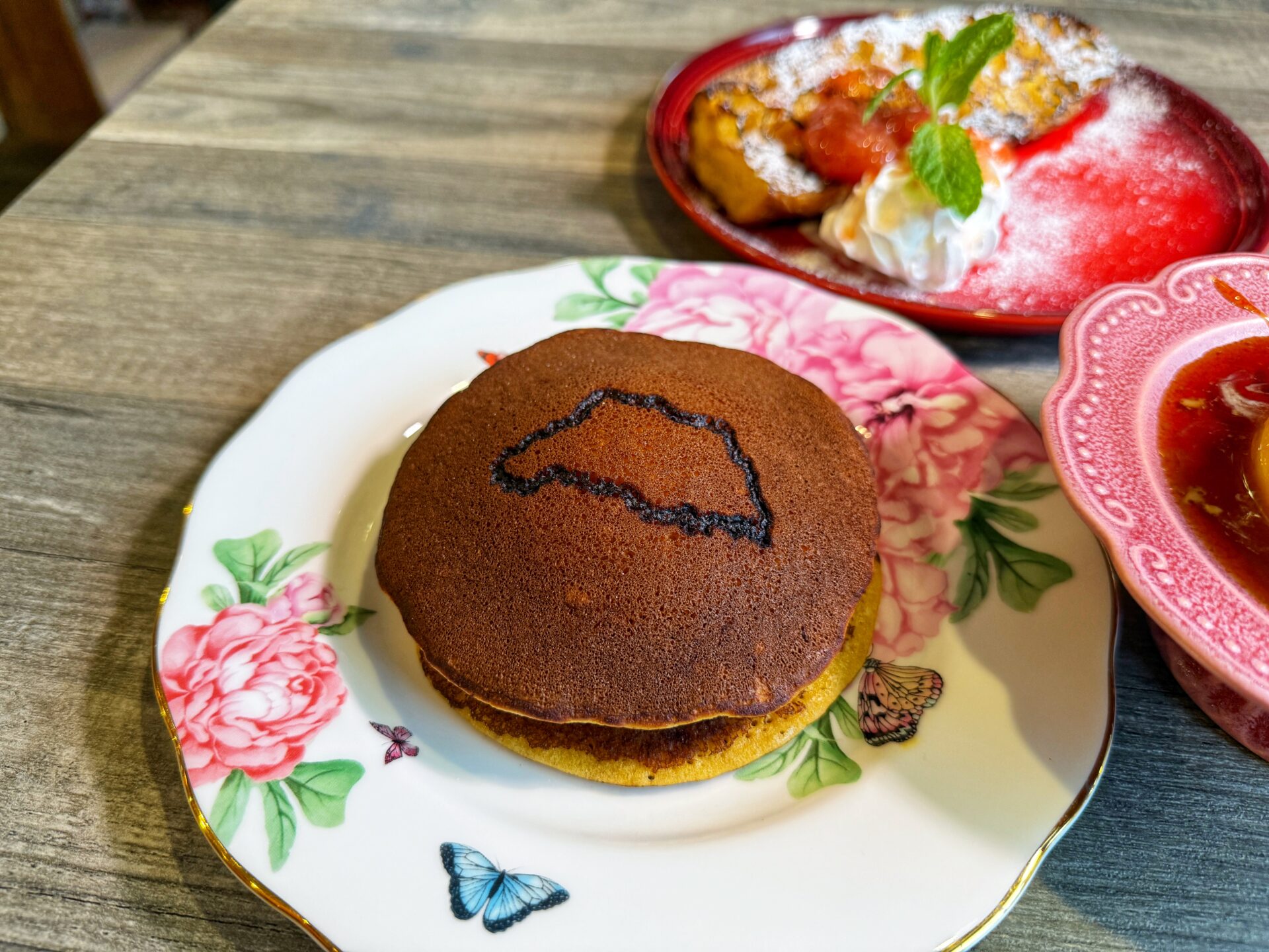 越谷市「カフェレストラン喫茶ココチーノ」ぷるぷる半熟オムライスが絶品のレトロ喫茶