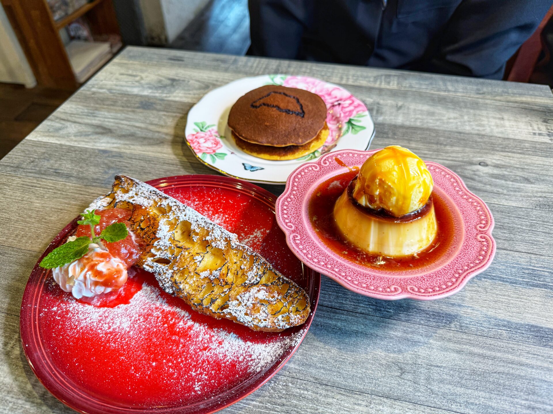 越谷市「カフェレストラン喫茶ココチーノ」ぷるぷる半熟オムライスが絶品のレトロ喫茶