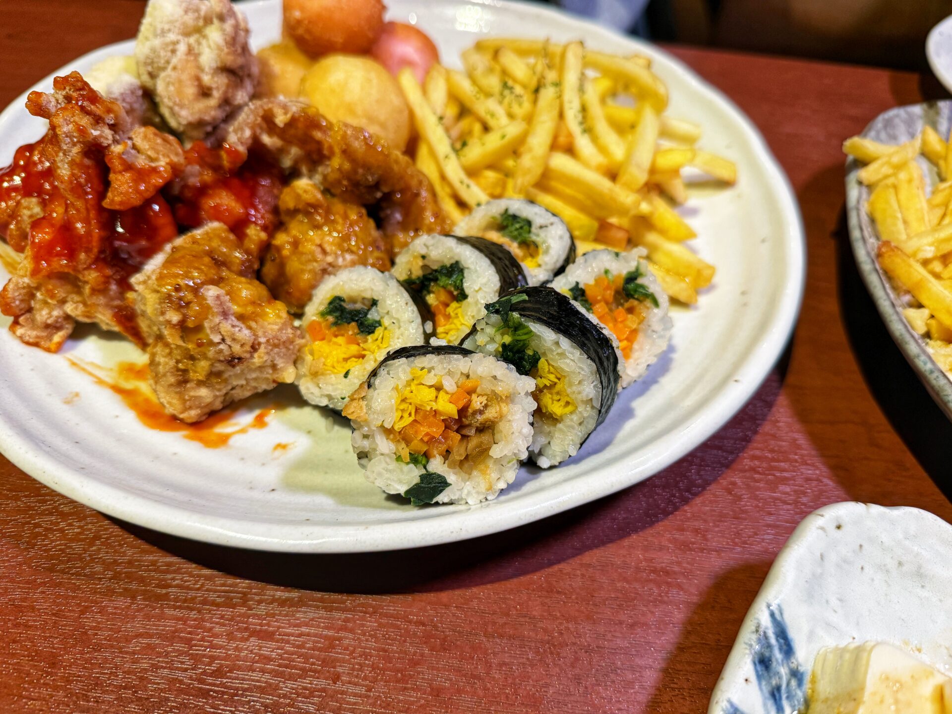 草加市「ごろり草加駅前店」3000円から！韓国グルメにモッパンセット食べ放題スタート