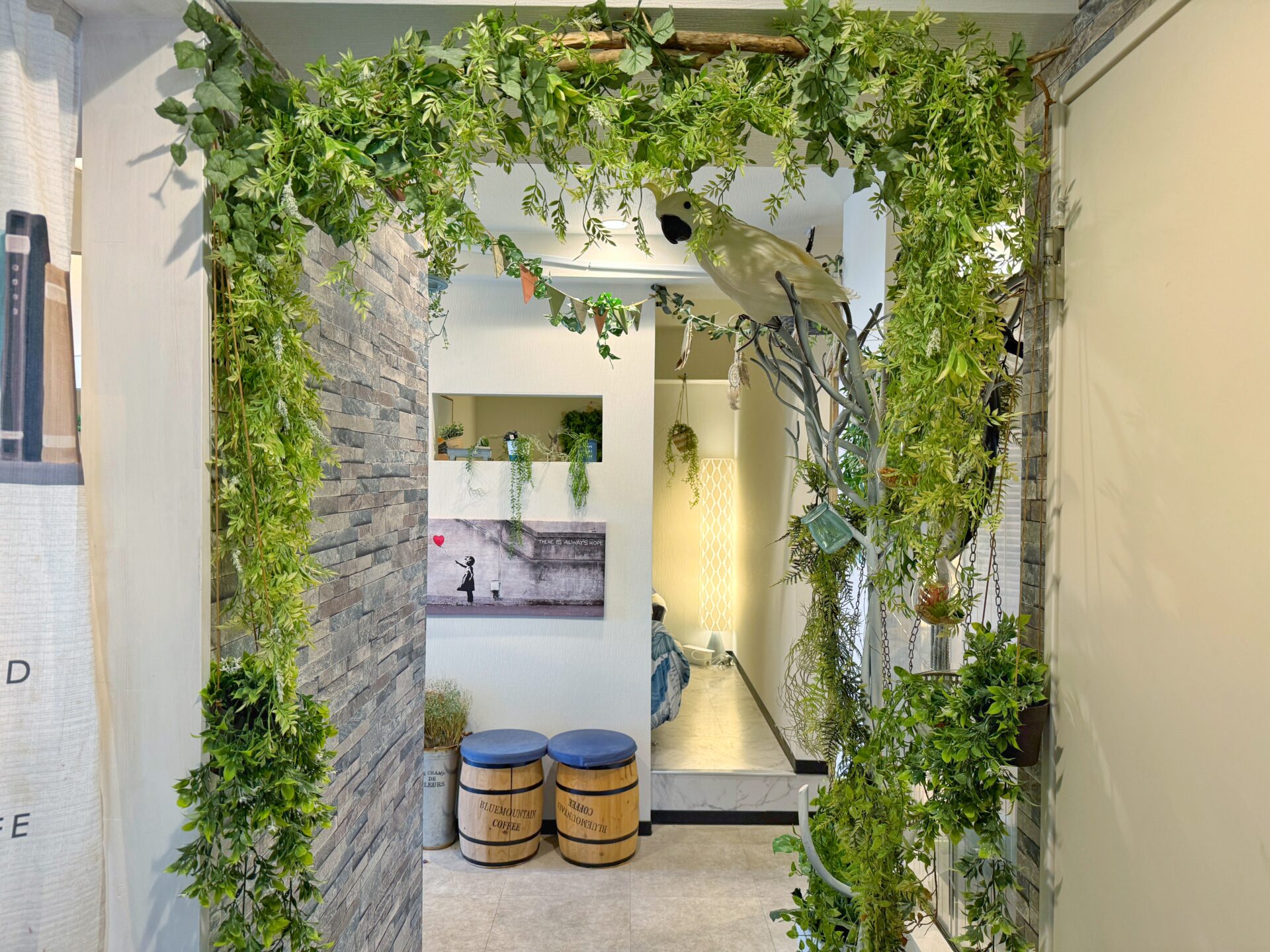 久喜市「アサイー工房久喜店」クラッキングアサイー登場！ハワイアン個室ありのお店がオープン
