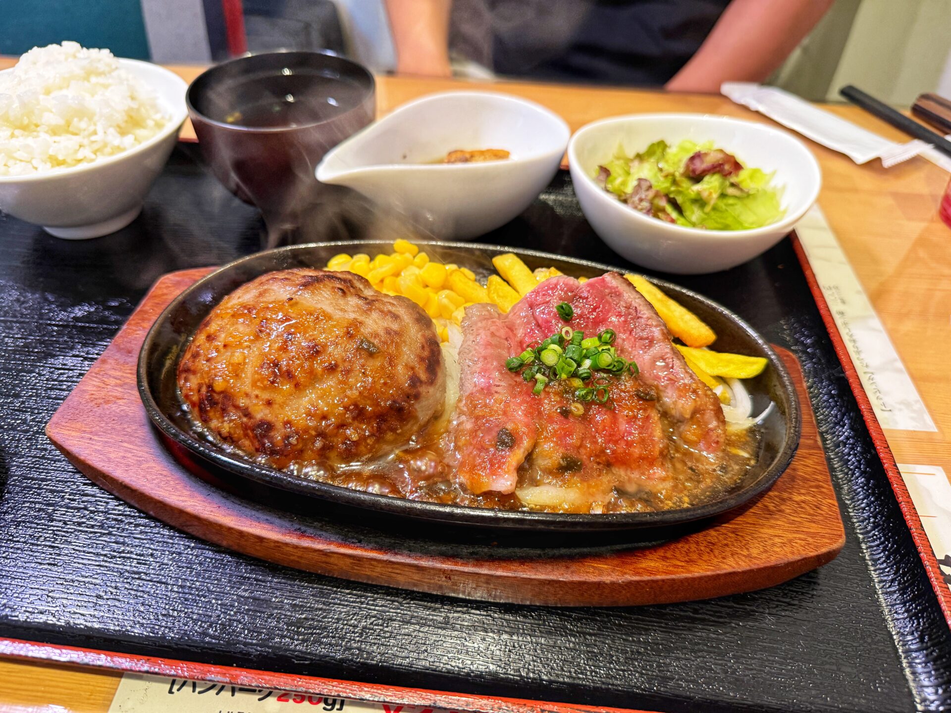 吉川市「ビックシェフ亭」1000円以下！肉汁溢れるバーグ＆神コスパ赤身ステーキ