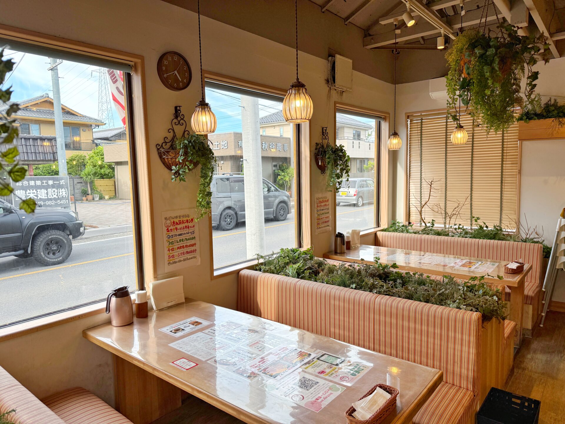 吉川市「ビックシェフ亭」1000円以下！肉汁溢れるバーグ＆神コスパ赤身ステーキ