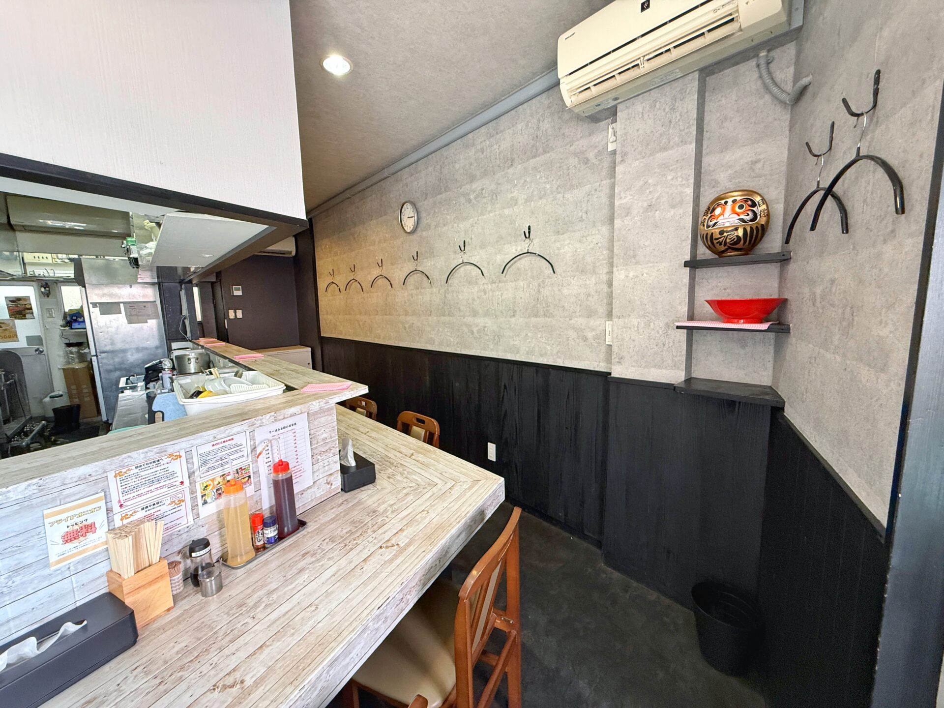 越谷市「まぜまぜ怪獣 越谷駅前店」特盛までいつでも無料！油そばのデカ盛りチャレンジも発見
